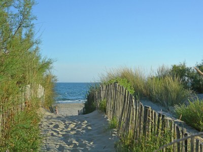 Villa Elegantes Haus mit Swimmingpool in Hérault - Environment photo 36