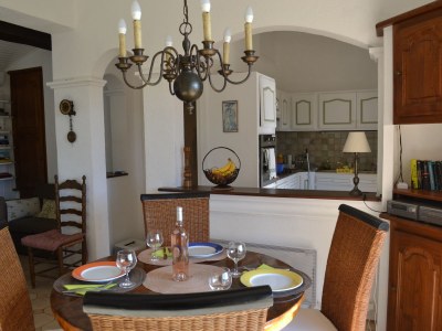 Holiday house Villa Pierrugues - Features photo 12