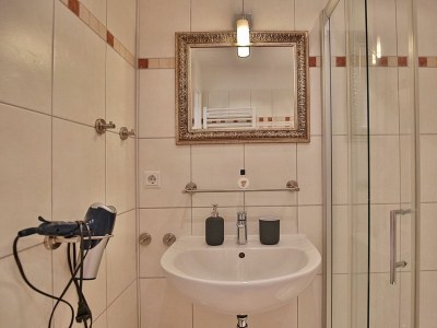 Holiday apartment Villa am Meer Strandallee 48 Appartement 3 - Features photo 20