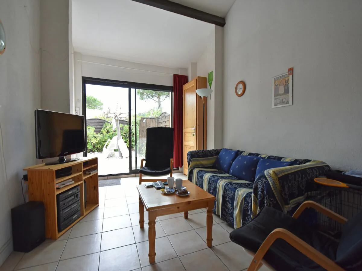 Villa Villa in Saint-Cyprien with Sea View