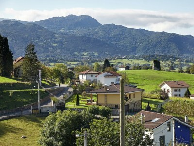 Cottage Mansion with Pool & Terrace - Outdoor photo 5