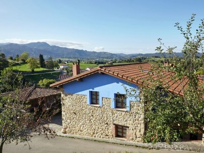 Cottage Mansion with Pool & Terrace - Outdoor photo 8