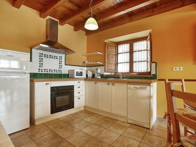 Cottage Mansion with Pool & Terrace - Features photo 12