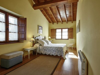 Cottage Mansion with Pool & Terrace - Features photo 13