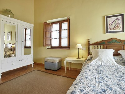 Cottage Mansion with Pool & Terrace - Features photo 21