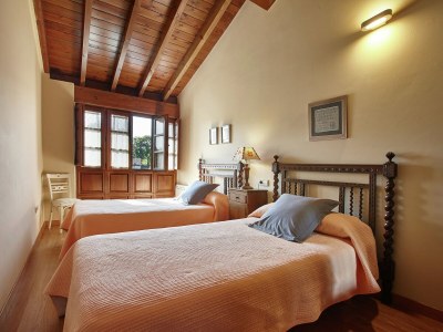 Cottage Mansion with Pool & Terrace - Features photo 24