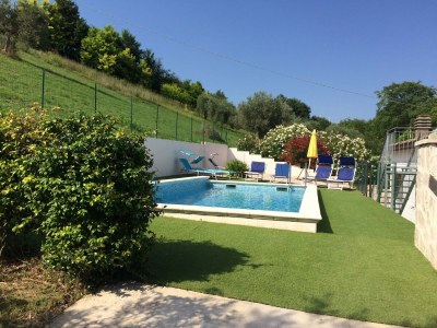 Holiday house Hillside Escape mit Pool - Outdoor photo 7