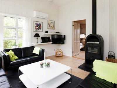 Holiday house Luxurioses Refugium mit Pool -- By Traum Ferienwohnungen - Outdoor photo 11