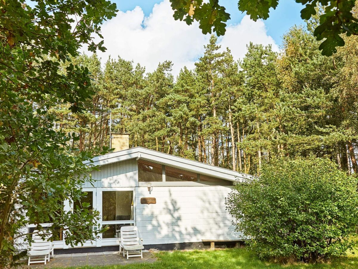 Holiday house 6 person holiday home in Aakirkeby-By Traum