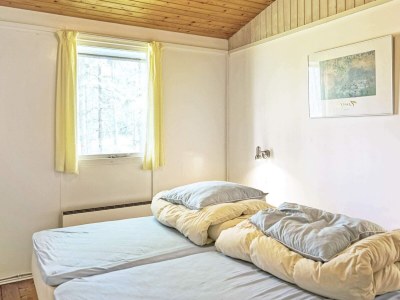 Holiday house 6 person holiday home in Aakirkeby-By Traum - Outdoor photo 11