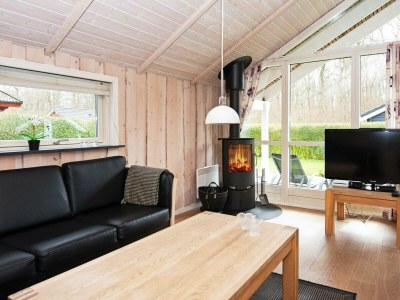 Holiday house 8 person holiday home in Juelsminde-By Traum - Outdoor photo 9