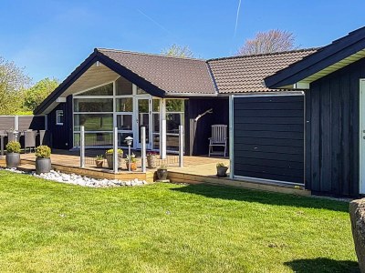 Holiday house Stilvolles Strandhaus -- By Traum Ferienwohnungen - Outdoor photo 10