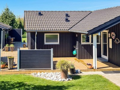 Holiday house Stilvolles Strandhaus -- By Traum Ferienwohnungen - Outdoor photo 13