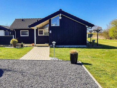 Holiday house Stilvolles Strandhaus -- By Traum Ferienwohnungen - Outdoor photo 17