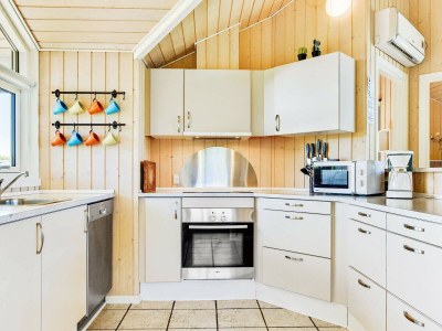 Holiday house Stilvolles Strandhaus -- By Traum Ferienwohnungen - Outdoor photo 32