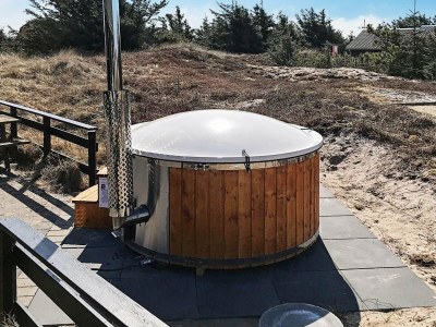 Holiday house Luxury Pool Retreat by Sea - By Traum Ferienwohnungen - Outdoor photo 2