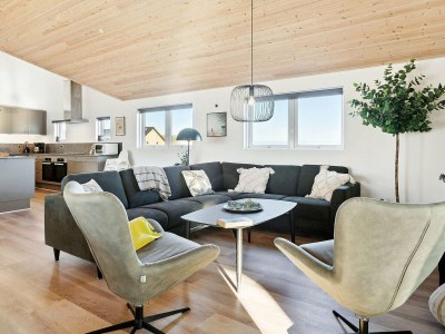 Holiday house Luxury Pool Retreat by Sea - By Traum Ferienwohnungen - Outdoor photo 11