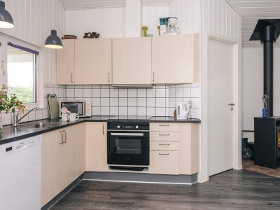 Holiday house Helles Sommerhaus am Meer -- By Traum Ferienwohnungen - Outdoor photo 2