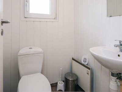 Holiday house Helles Sommerhaus am Meer -- By Traum Ferienwohnungen - Outdoor photo 3