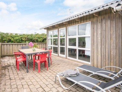 Holiday house Helles Sommerhaus am Meer -- By Traum Ferienwohnungen - Outdoor photo 5