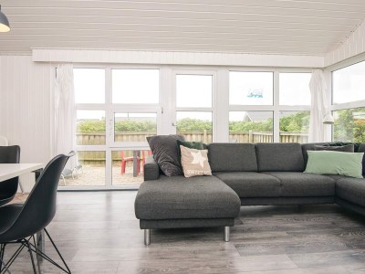 Holiday house Helles Sommerhaus am Meer -- By Traum Ferienwohnungen - Outdoor photo 12