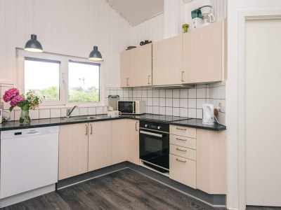 Holiday house Helles Sommerhaus am Meer -- By Traum Ferienwohnungen - Outdoor photo 18