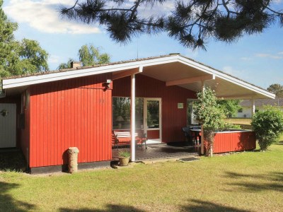 Holiday house Charmante Ruckzug in Marielyst -- By Traum Ferienwohnungen - Outdoor photo 3