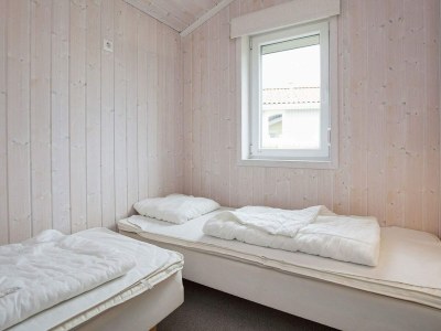 Holiday house 6 person holiday home in GROEMITZ - Outdoor photo 16