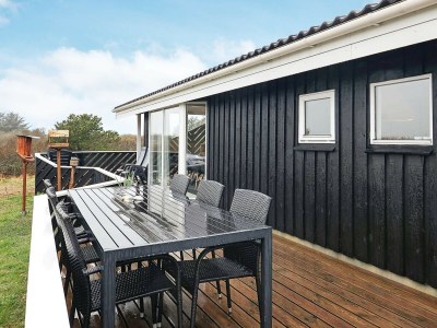 Holiday house Luxus-Ruckzug in Strandnahe -- By Traum Ferienwohnungen - Outdoor photo 2