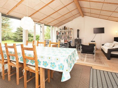 Holiday house 6 person holiday home in Dronningmølle-By Traum - Outdoor photo 3