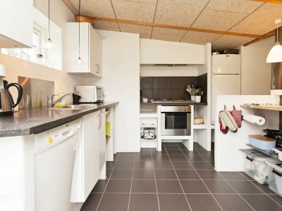 Holiday house 6 person holiday home in Dronningmølle-By Traum - Outdoor photo 6