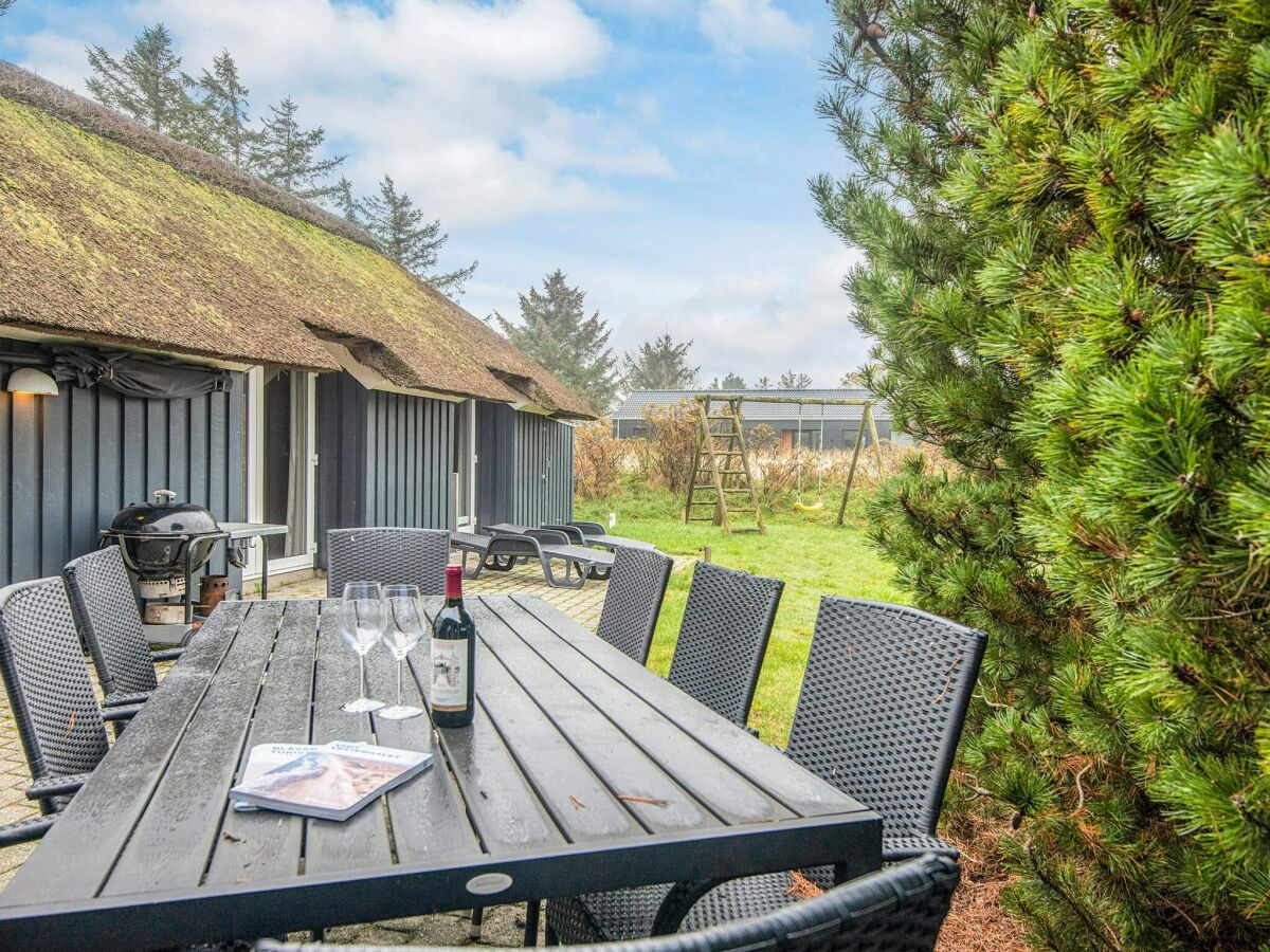 Holiday house Gemutliches Strandhaus in Vejers -- By Traum Ferienwohnungen - Outdoor photo 3