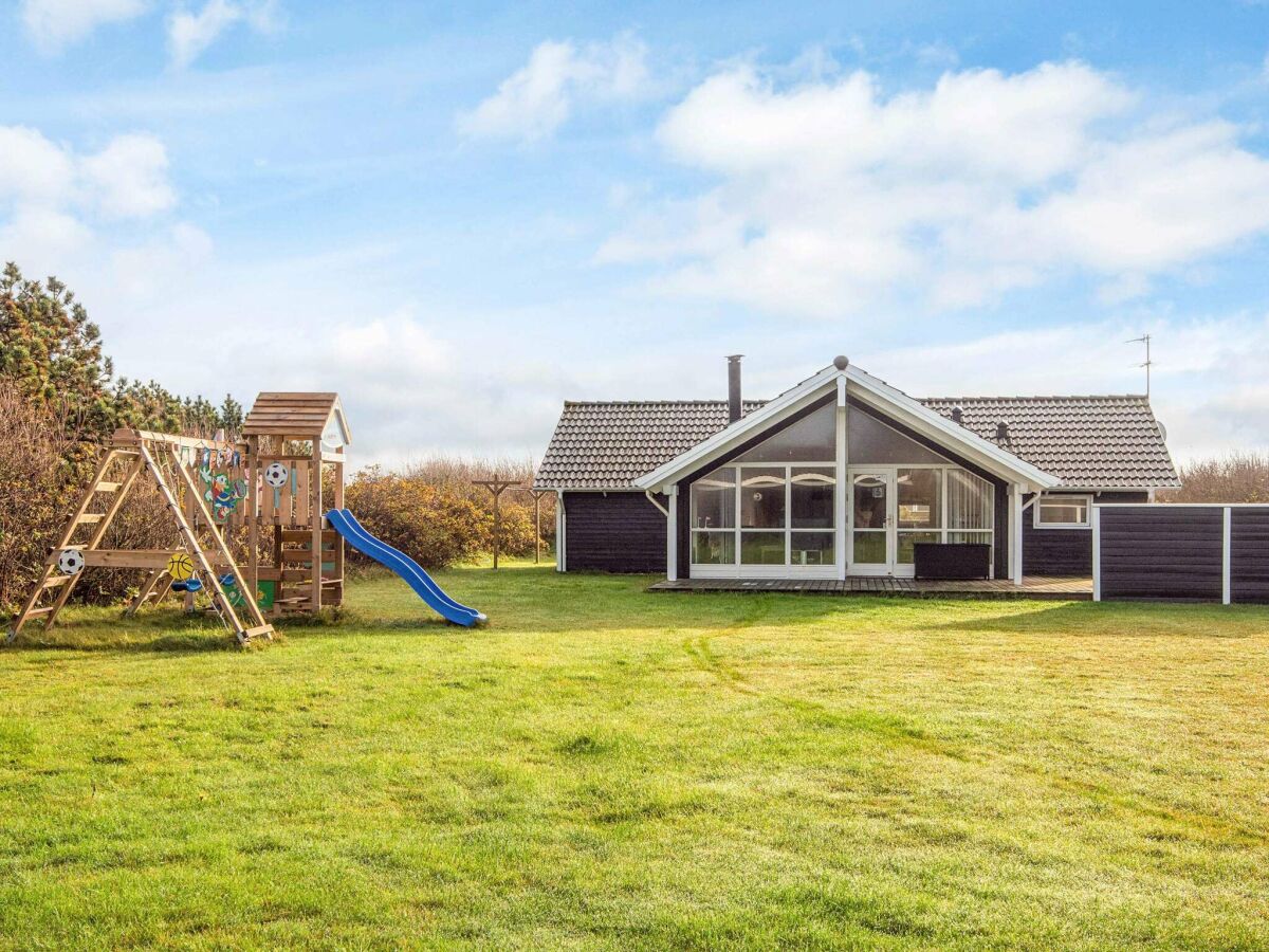 Holiday house 8 person holiday home in Harboøre-By Traum