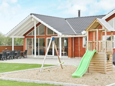 Holiday house Luxurioses Pool-Refugium in Nordborg -- By Traum Ferienwohnungen - Outdoor photo 32