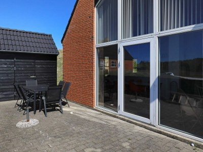 Holiday house Abgeschiedenes Refugium am Meer -- By Traum Ferienwohnungen - Outdoor photo 2