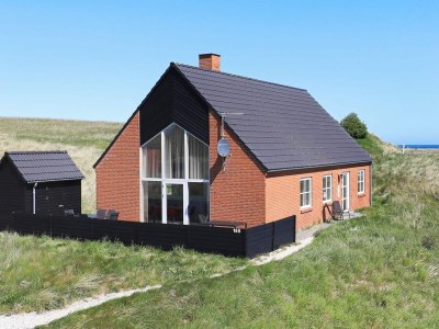 Holiday house Abgeschiedenes Refugium am Meer -- By Traum Ferienwohnungen - Outdoor photo 6