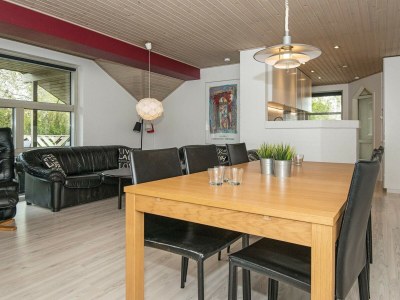 Holiday house Luxus-Ruckzug mit Pool -- By Traum Ferienwohnungen - Outdoor photo 3