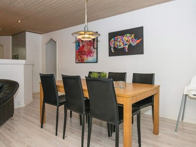 Holiday house Luxus-Ruckzug mit Pool -- By Traum Ferienwohnungen - Outdoor photo 6