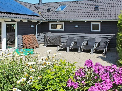Holiday house Luxus-Ruckzug mit Spa -- By Traum Ferienwohnungen - Outdoor photo 10