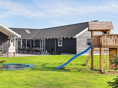 Holiday house Luxus-Poolvilla Marielyst -- By Traum Ferienwohnungen - Outdoor photo 27