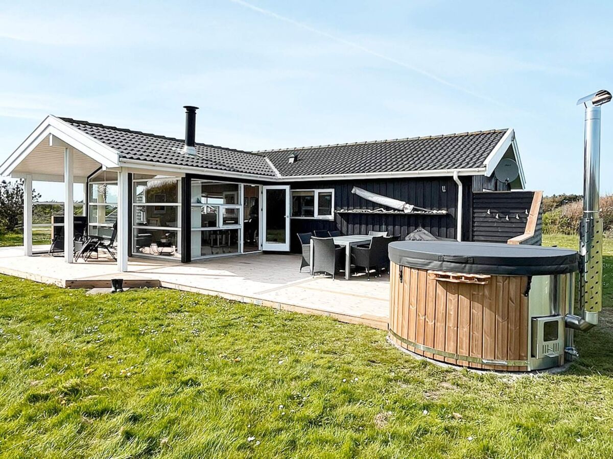 Holiday house 6 person holiday home in Hjørring-By Traum