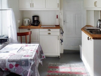 Holiday house 4 person holiday home in Skatvik-By Traum - Outdoor photo 12