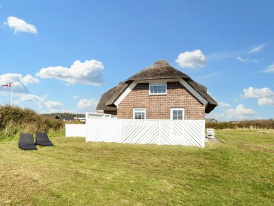 Holiday house 9 person holiday home in Harboøre-By Traum - Outdoor photo 6