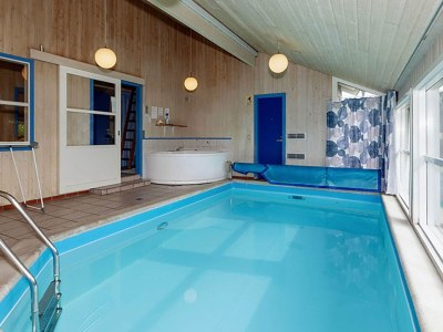 Holiday house Luxurioses Poolhaus am Strand -- By Traum Ferienwohnungen - Outdoor photo 24