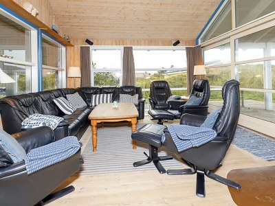 Holiday house Luxurioses Poolhaus am Strand -- By Traum Ferienwohnungen - Outdoor photo 26