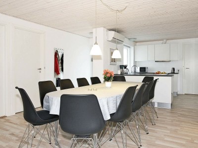 Holiday house Luxurioses Spa-Retreat am Meer - Outdoor photo 21