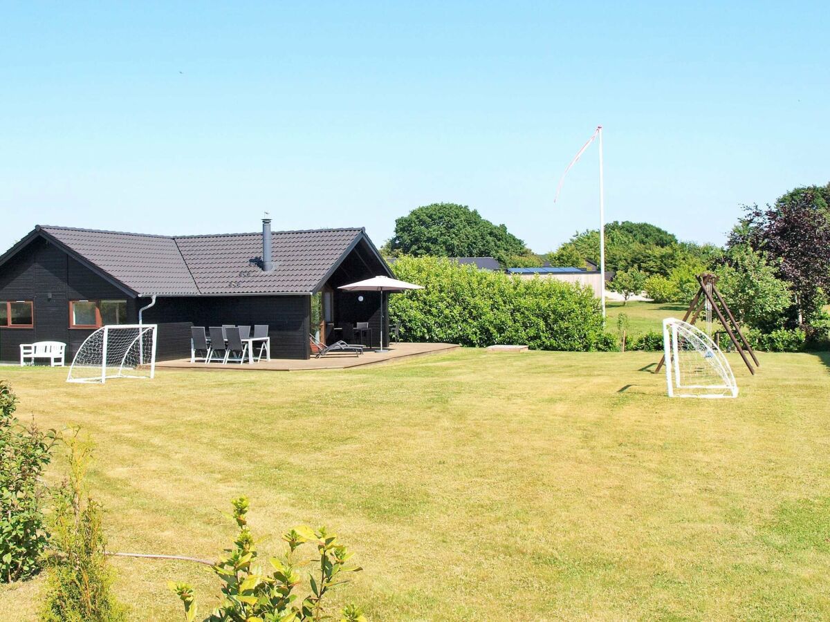 Holiday house 8 person holiday home in Ebeltoft-By Traum - Outdoor photo 2