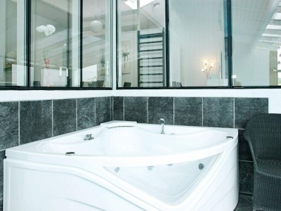 Holiday house Luxury Retreat by Beach - By Traum Ferienwohnungen - Outdoor photo 24