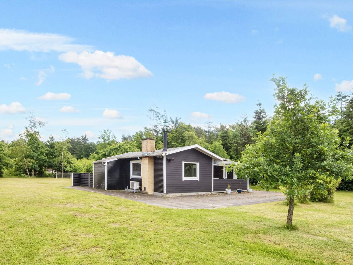 Holiday house 6 person holiday home in Kolind-By Traum