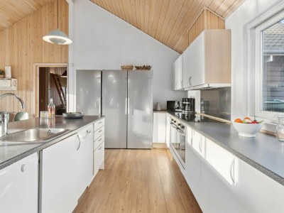 Holiday house Luxus Strandhaus -- By Traum Ferienwohnungen - Outdoor photo 12